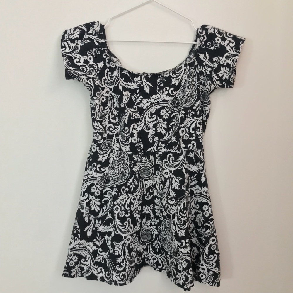 Urban Outfitters x Motel Rocks Off Shoulder Dress